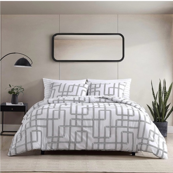 City Scene Mainline White Duvet Cover & Sham Bedding Set King - Picture 6 of 11